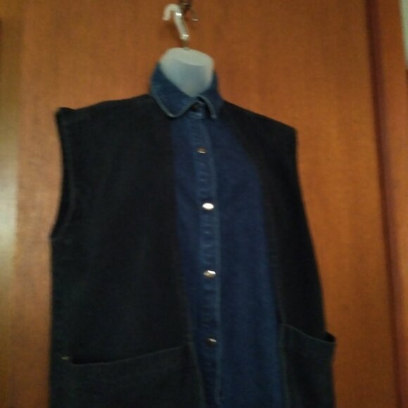 Willie Smith Blue & Black Denim Layered Vest with Pockets and Snap closure. - Picture 7 of 7